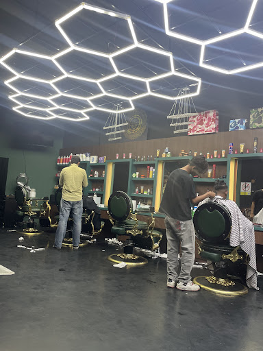 7TEEN Barberazzi & Spa Jasin