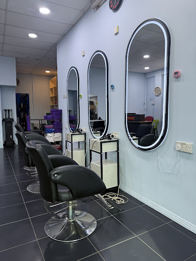 A+hair saloon