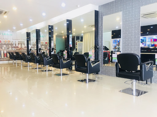AM & PM Hair Studio and Academy Sdn Bhd (Bkt Tinggi)