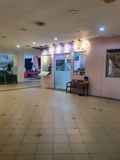 City Nails and Foot Spa