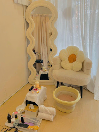 Daily glow spa dan salon