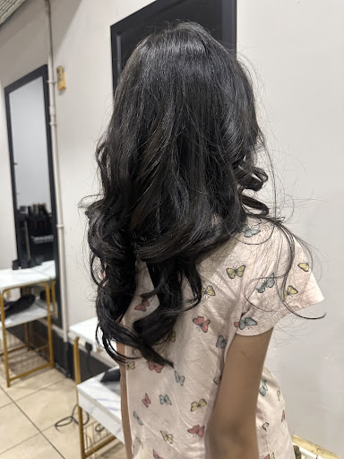 De One Salon