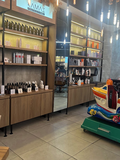 De' Touch Hair & Beauty Salon, Aman Central