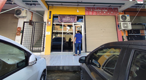 Double D Hair & Beauty Salon