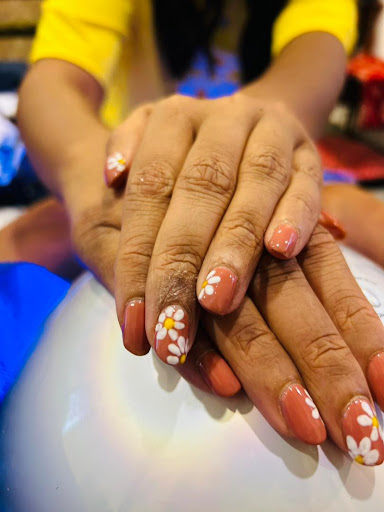 ESHANA BEAUTY SALOON