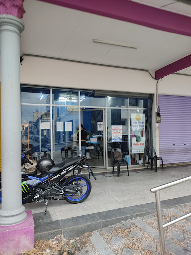 Kedai Gunting Rambut Pekan Lama