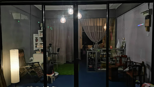 LUNA by NANA makeup studio & spa