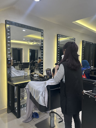 Momtz Hair Sdn Bhd