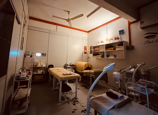 Q Beauty Saloon